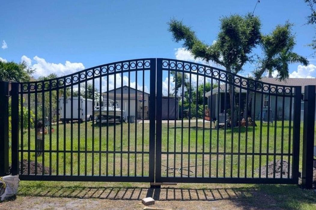 Aluminum Double Swing Gate Kissimmee Model